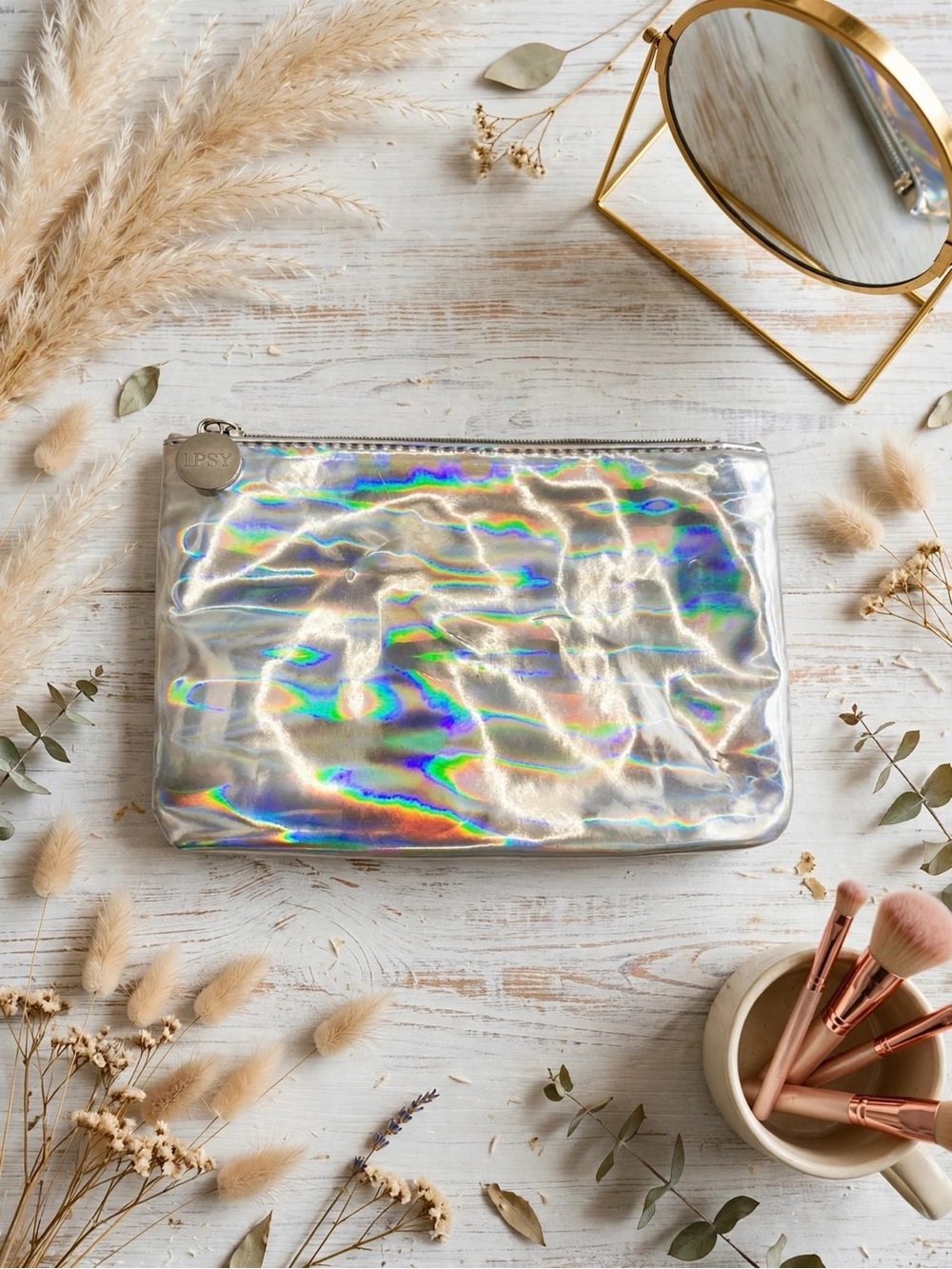 💥 4/$20 🆕 Ipsy Holographic Silver Cosmetic Bag